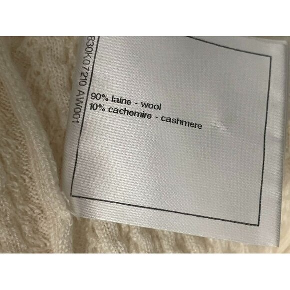 Chanel Cream Ribbed Knit Sweater With Button Shoulder Detail & Textured Design - Picture 14 of 15